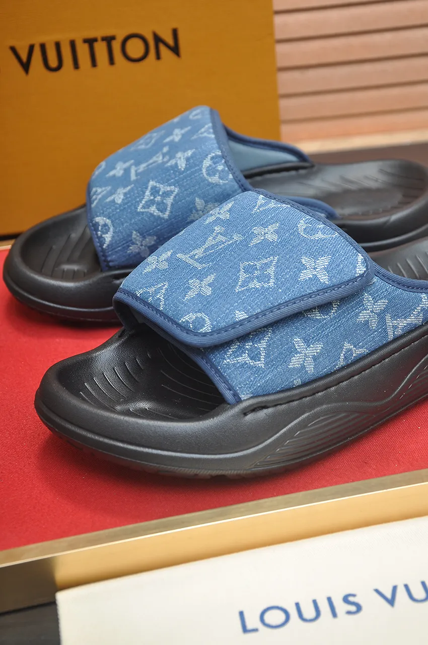 Men's men's shoes 💰340💶 [Louis Vuitton LV slippers] (high-end cowhide) counter 1:1 fashion style, a must-have for summer! The designer used LV’s iconic outsole. The original simple slippers instantly become fashionable! The upper is made of flexible special cowhide leather straps alternately, and the workmanship is exquisite! A must-have for stylish men in summer, size 38-45 (45 customized)